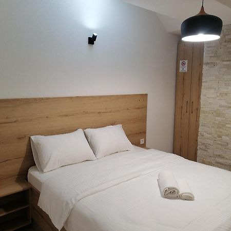 Hotel Bella Donna Kumanovo Bagian luar foto