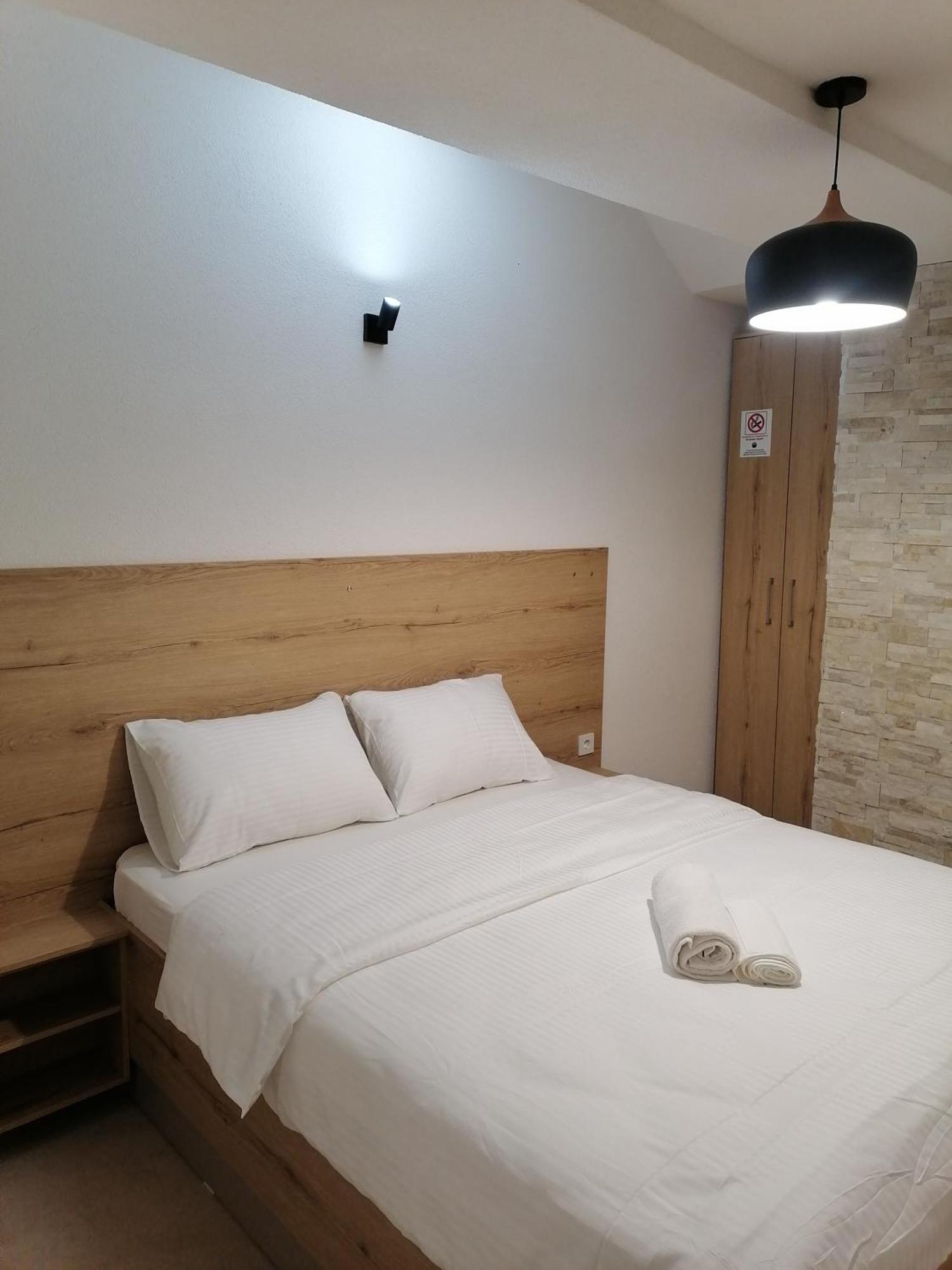 Hotel Bella Donna Kumanovo Bagian luar foto