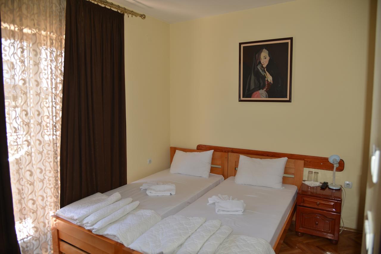 Hotel Bella Donna Kumanovo Bagian luar foto