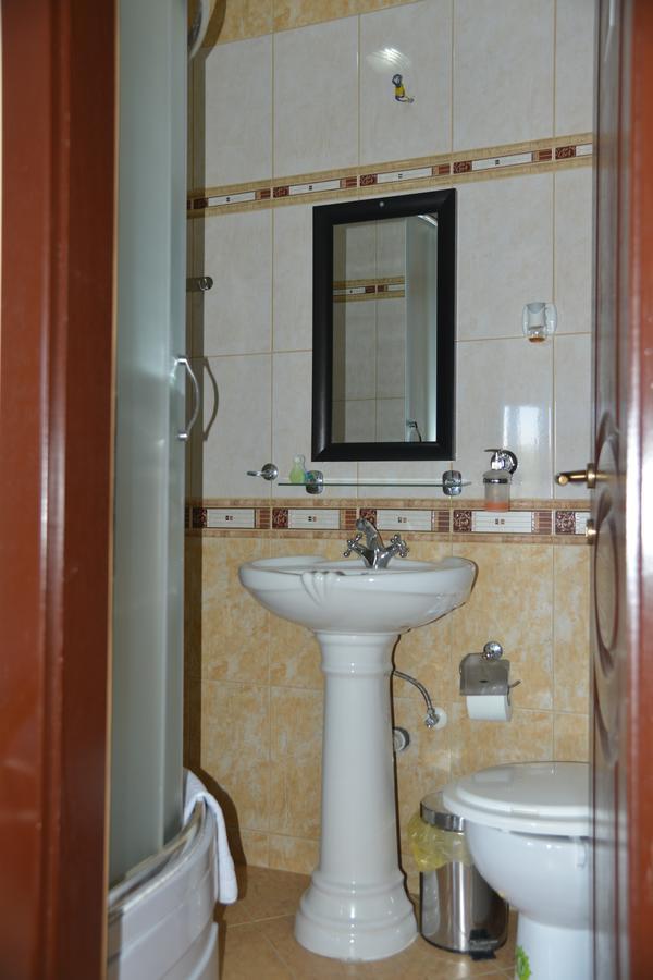 Hotel Bella Donna Kumanovo Bagian luar foto