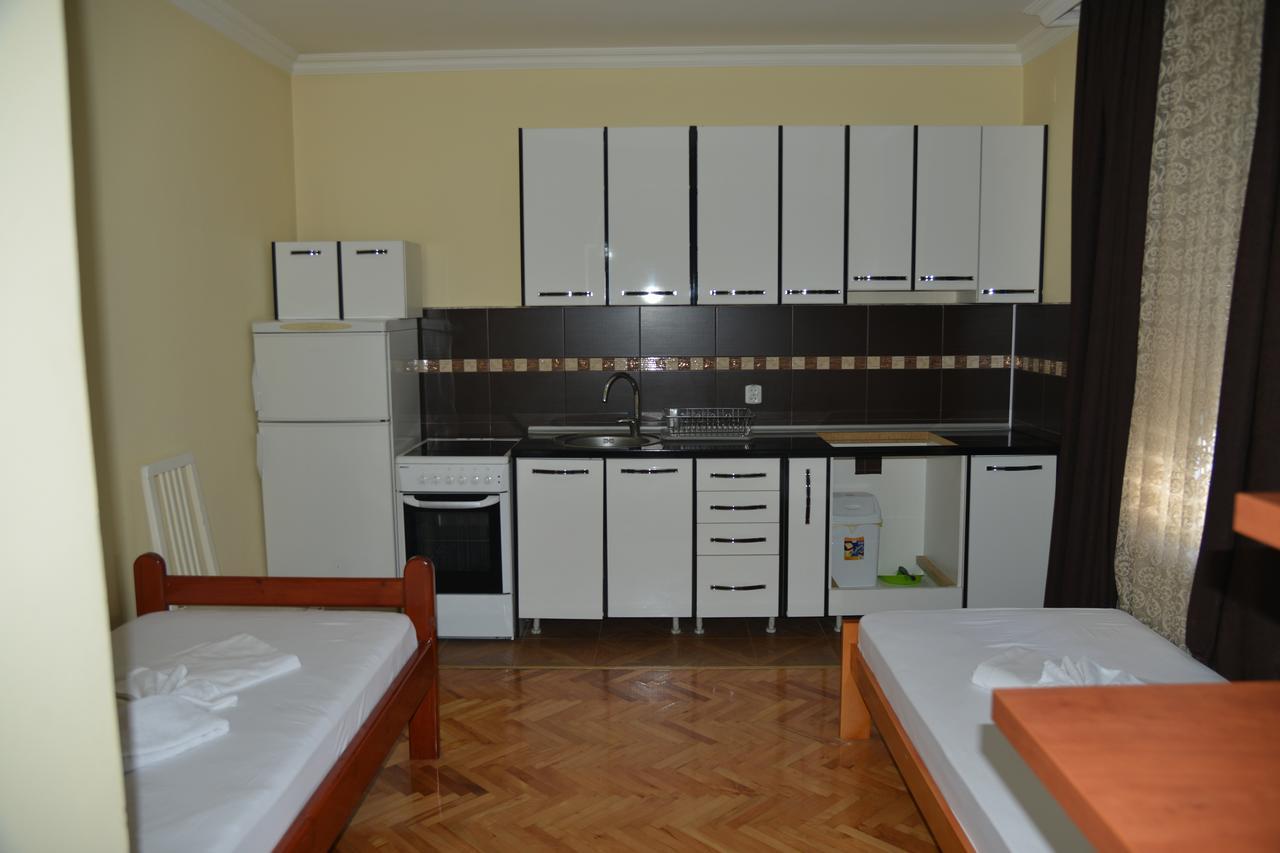 Hotel Bella Donna Kumanovo Bagian luar foto