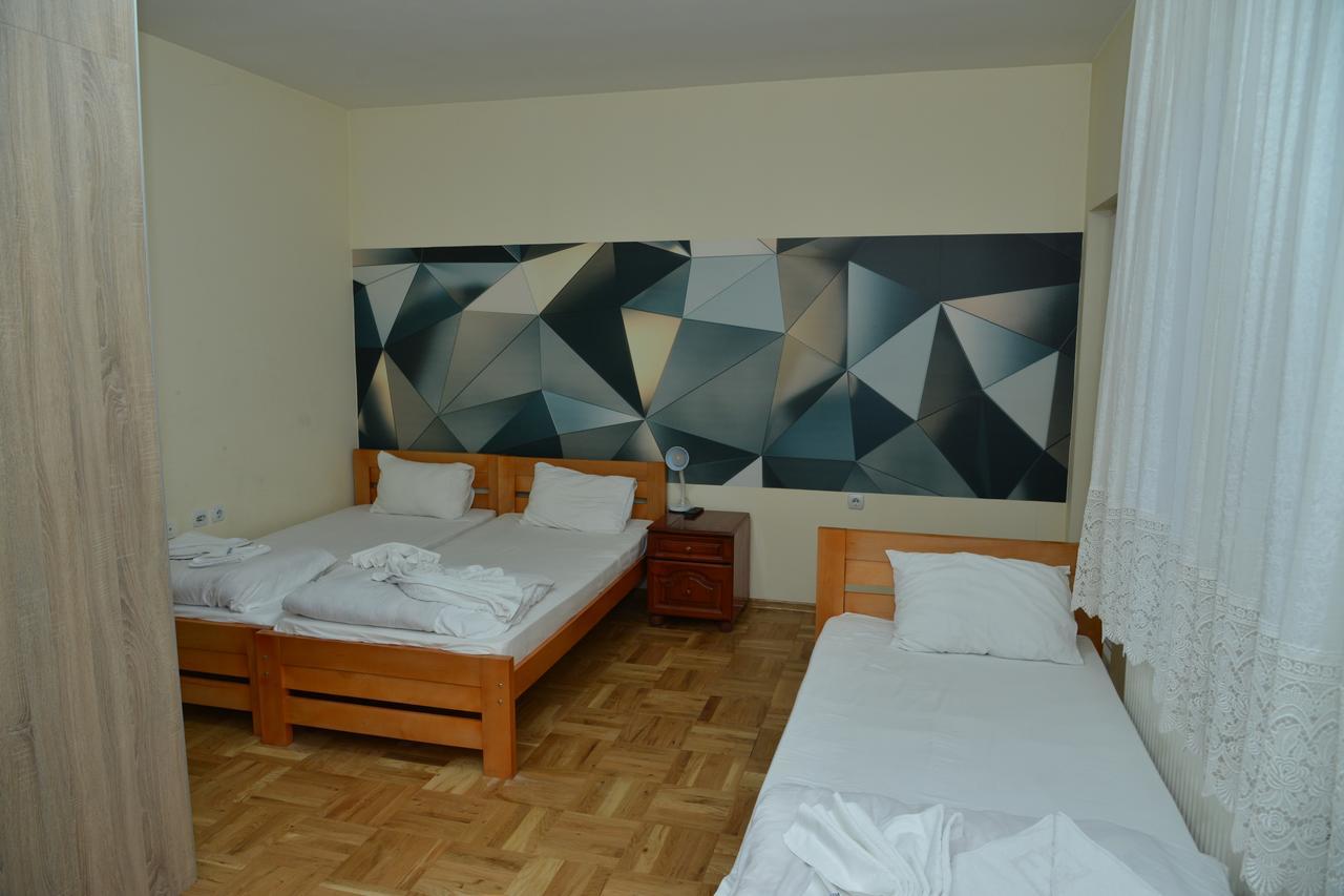 Hotel Bella Donna Kumanovo Bagian luar foto